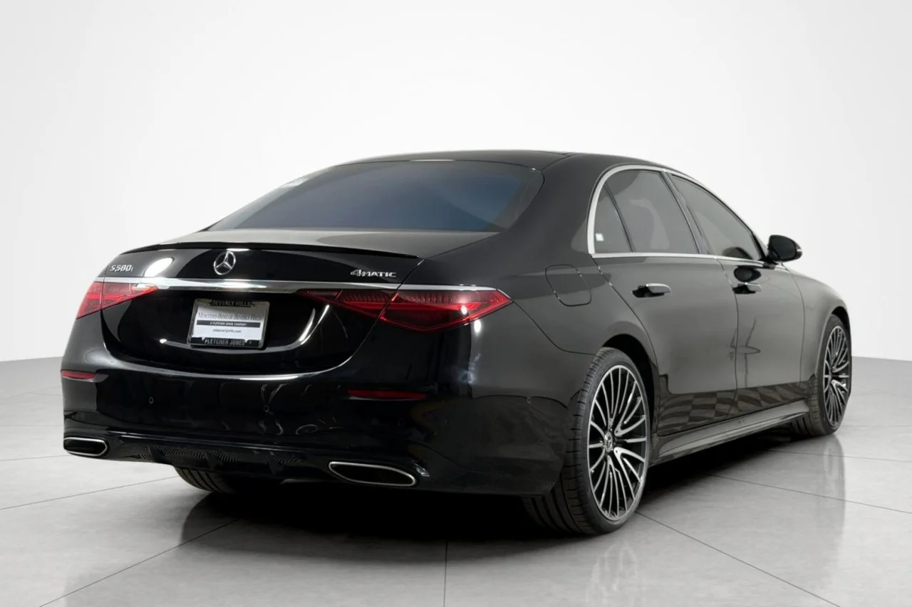 Used 2021 Black Mercedes-Benz S 580 image 5