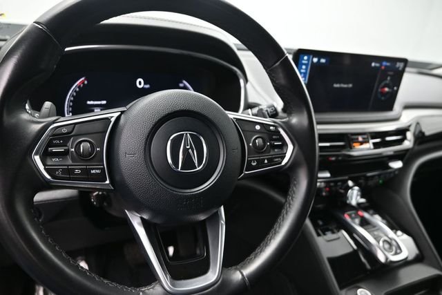 Used 2025  Acura Technology Package image 21