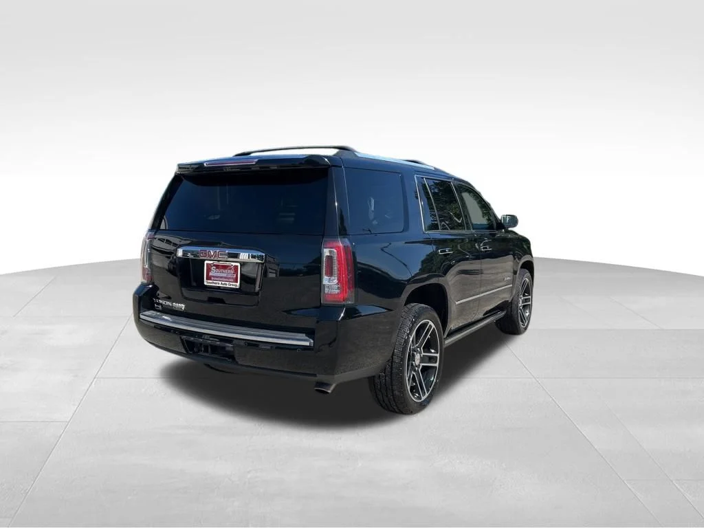 Used 2016 Black GMC Denali image 5