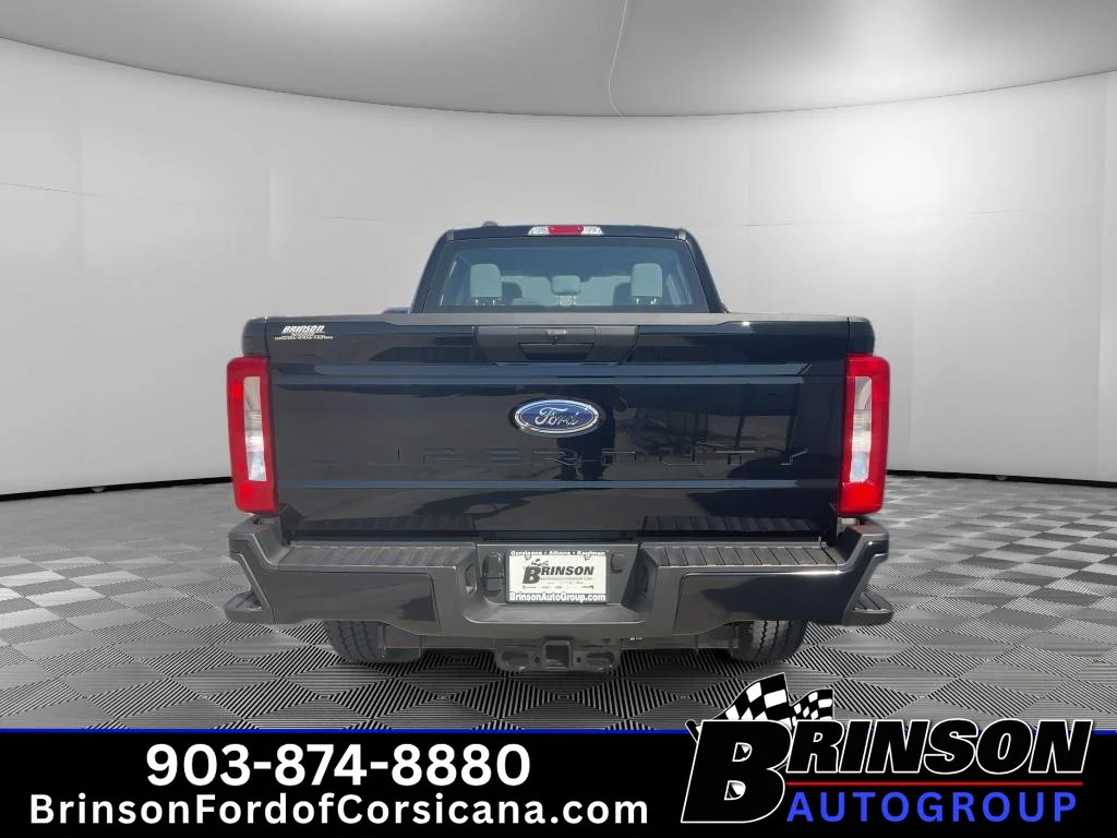 New 2026 Agate Black Metallic Ford XL image 4