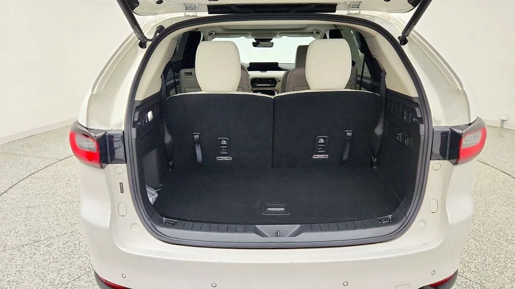 Used 2024 Rhodium White Premium Mazda 3.3 Turbo S Premium Plus AWD w/ Premier Tow Set image 23