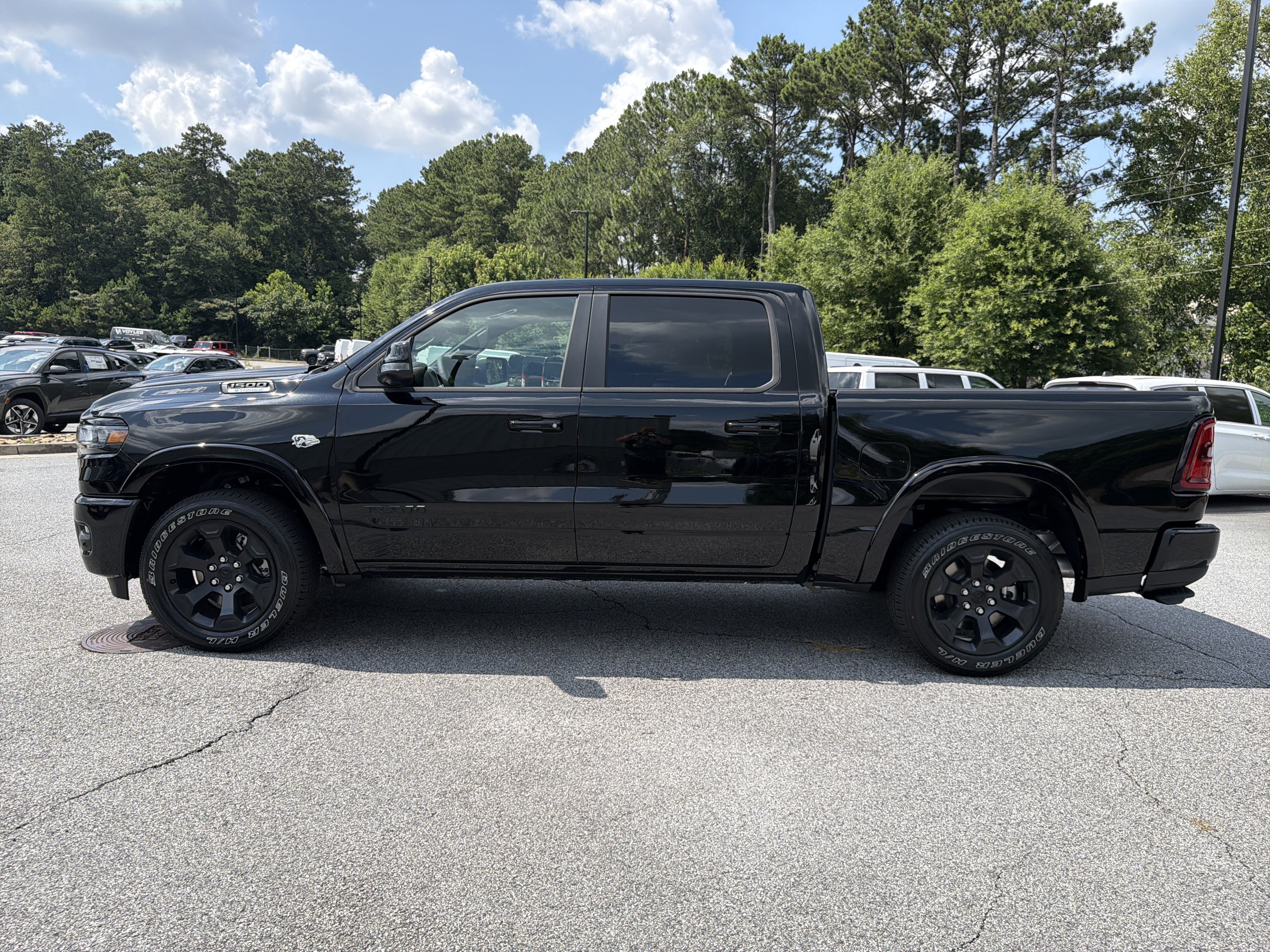 New 2026 Diamond Black Crystal Pearl-Coat Exterior Paint RAM Big Horn/Lone Star image 4