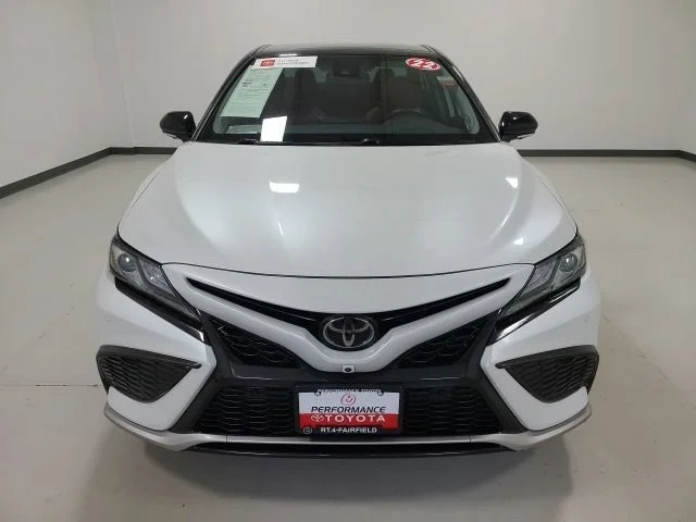 Certified Used 2022 Wind Chill Pearl/Midnight Black Metallic Toyota XSE V6 image 2