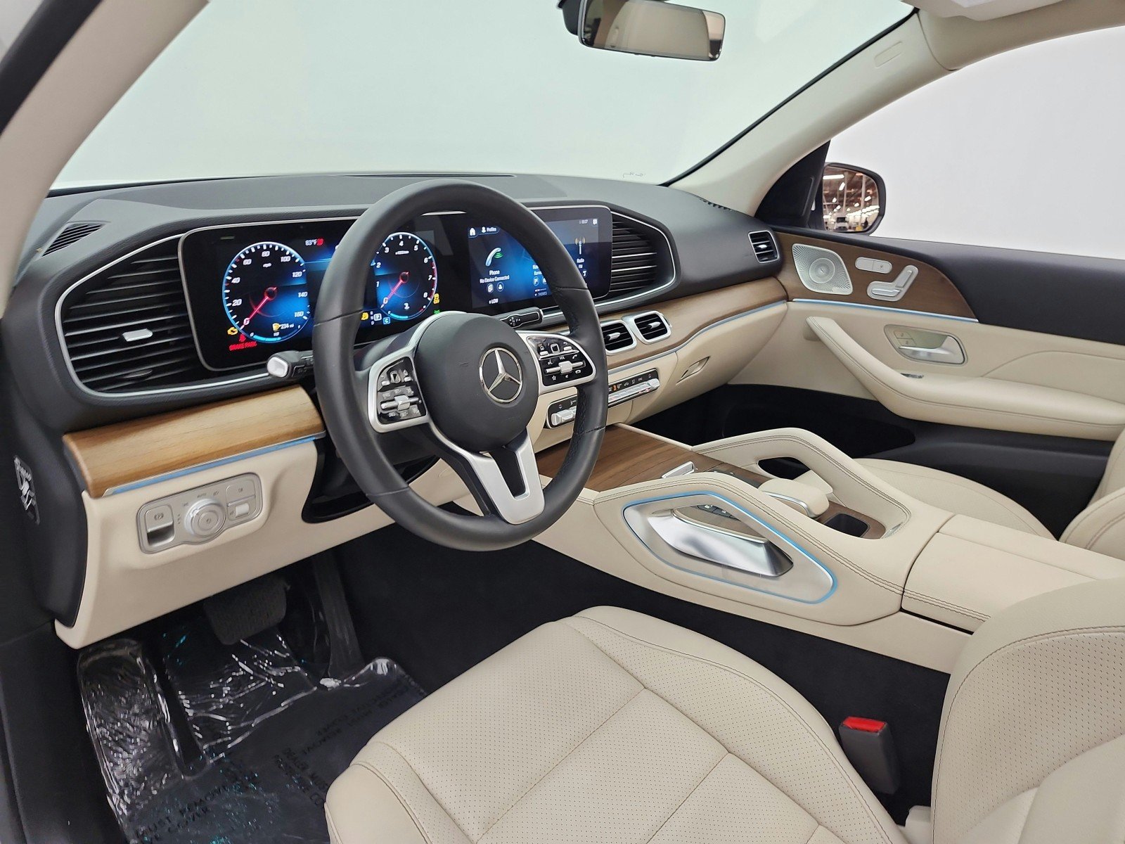 Used 2022 Polar White Mercedes-Benz GLE 350 4MATIC® SUV image 12