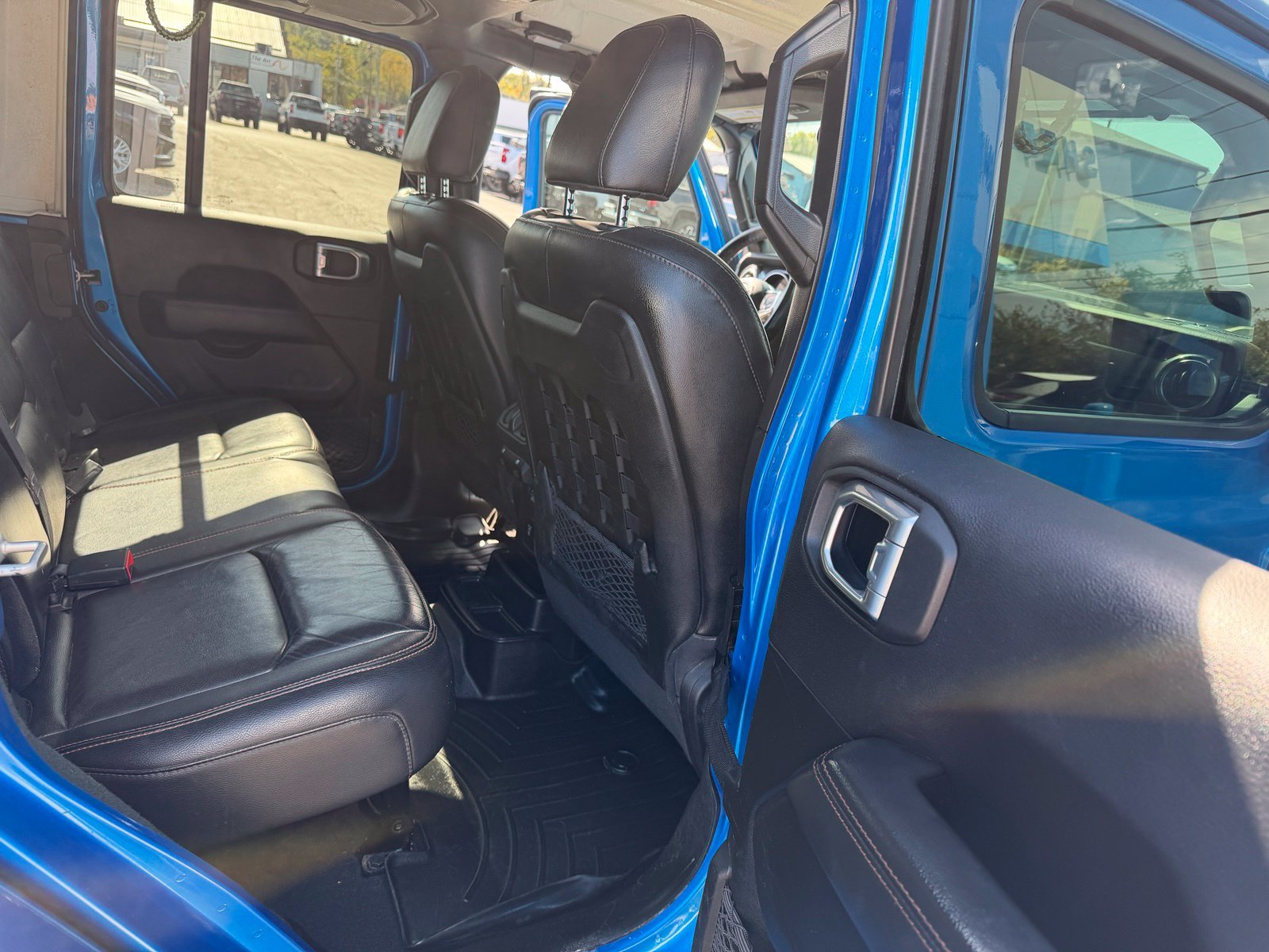 Used 2022 Blue Jeep Unlimited Rubicon 392 image 26
