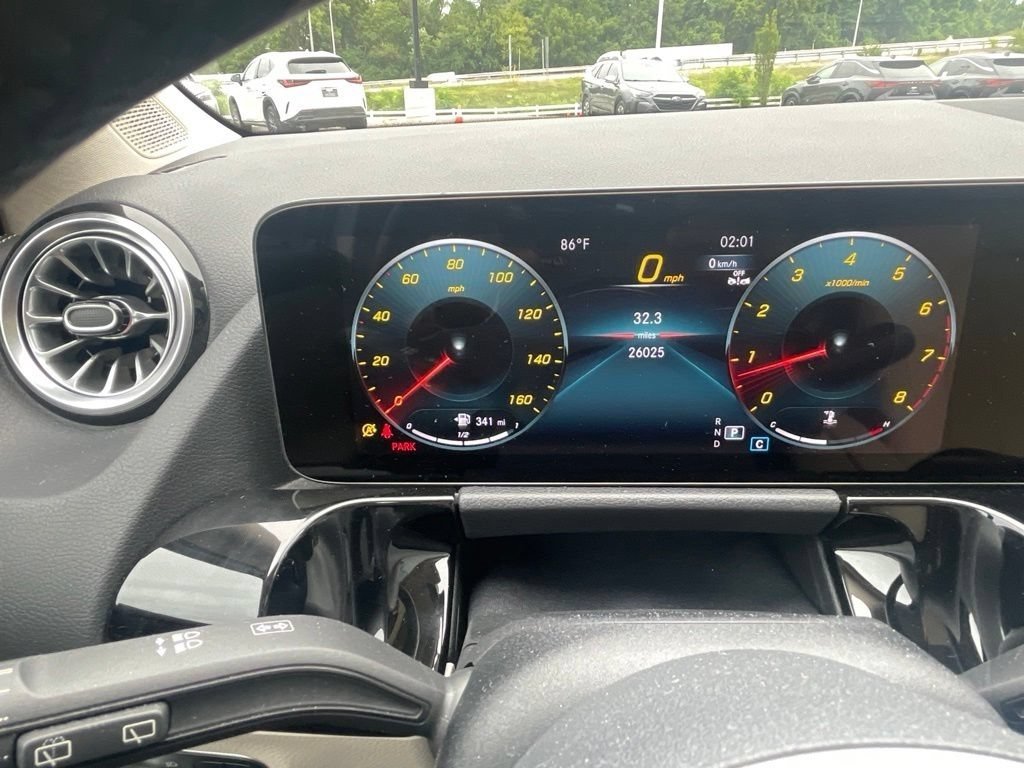 Used 2023 Polar White Mercedes-Benz GLA 250 image 14