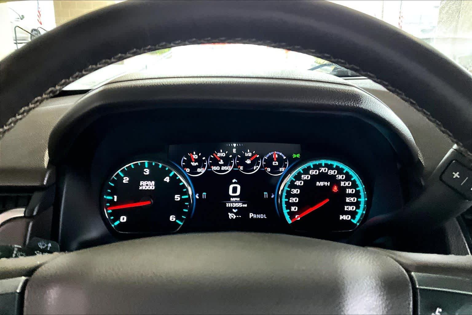 Used 2017 Iridescent Pearl Tricoat Chevrolet Premier image 26