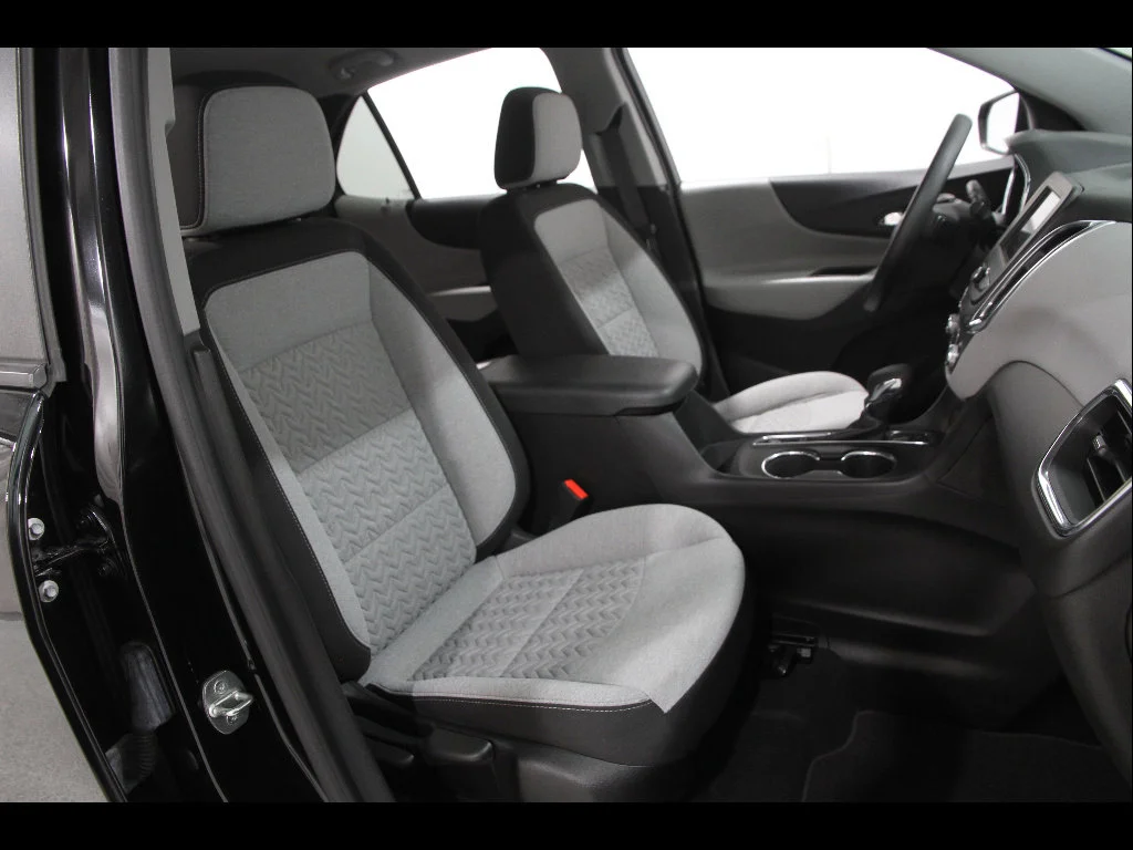 2022 Chevrolet Equinox LS - Photo 16