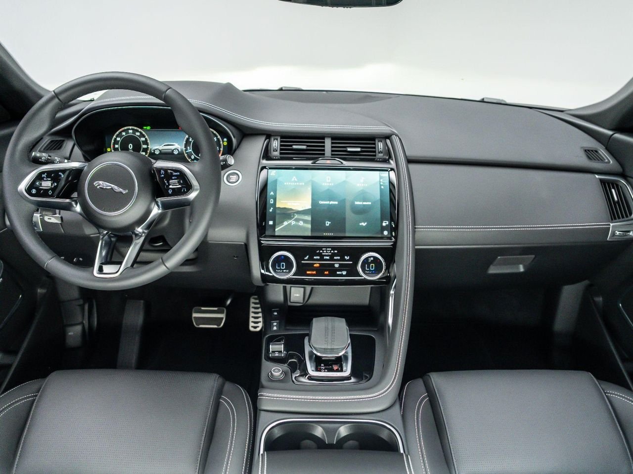2024 Jaguar E-Pace R-DYNAMIC SE - Photo 19