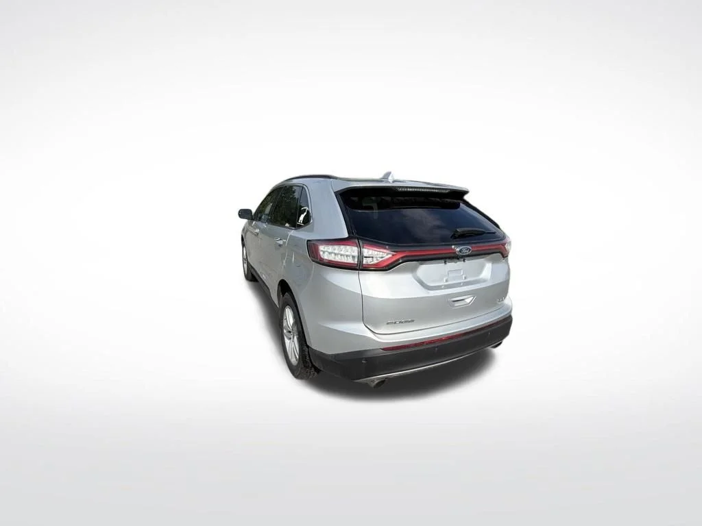 Used 2017 Silver Ford SEL image 3