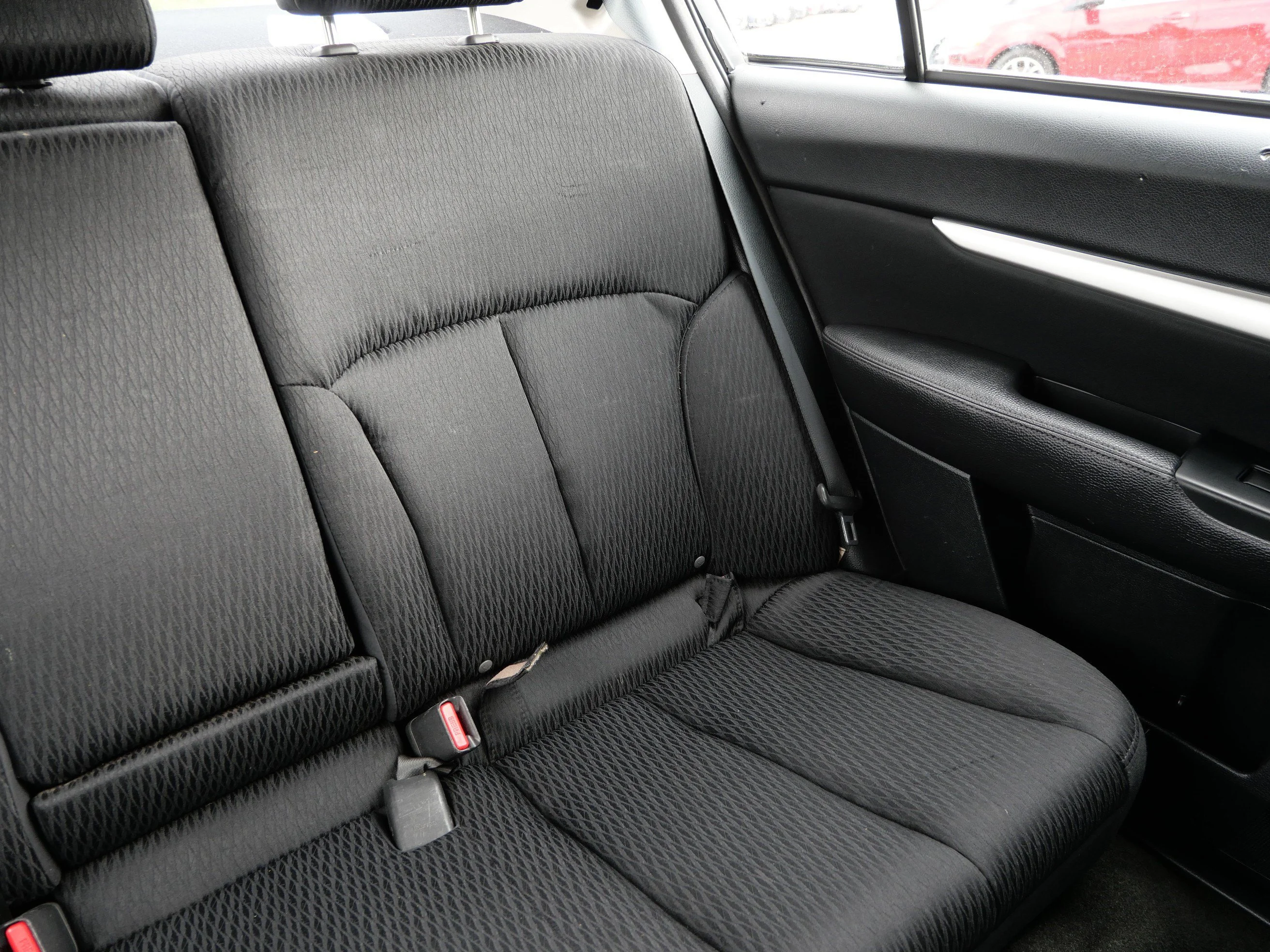 Used 2012 Ice Silver Metallic Subaru 2.5i Premium image 14