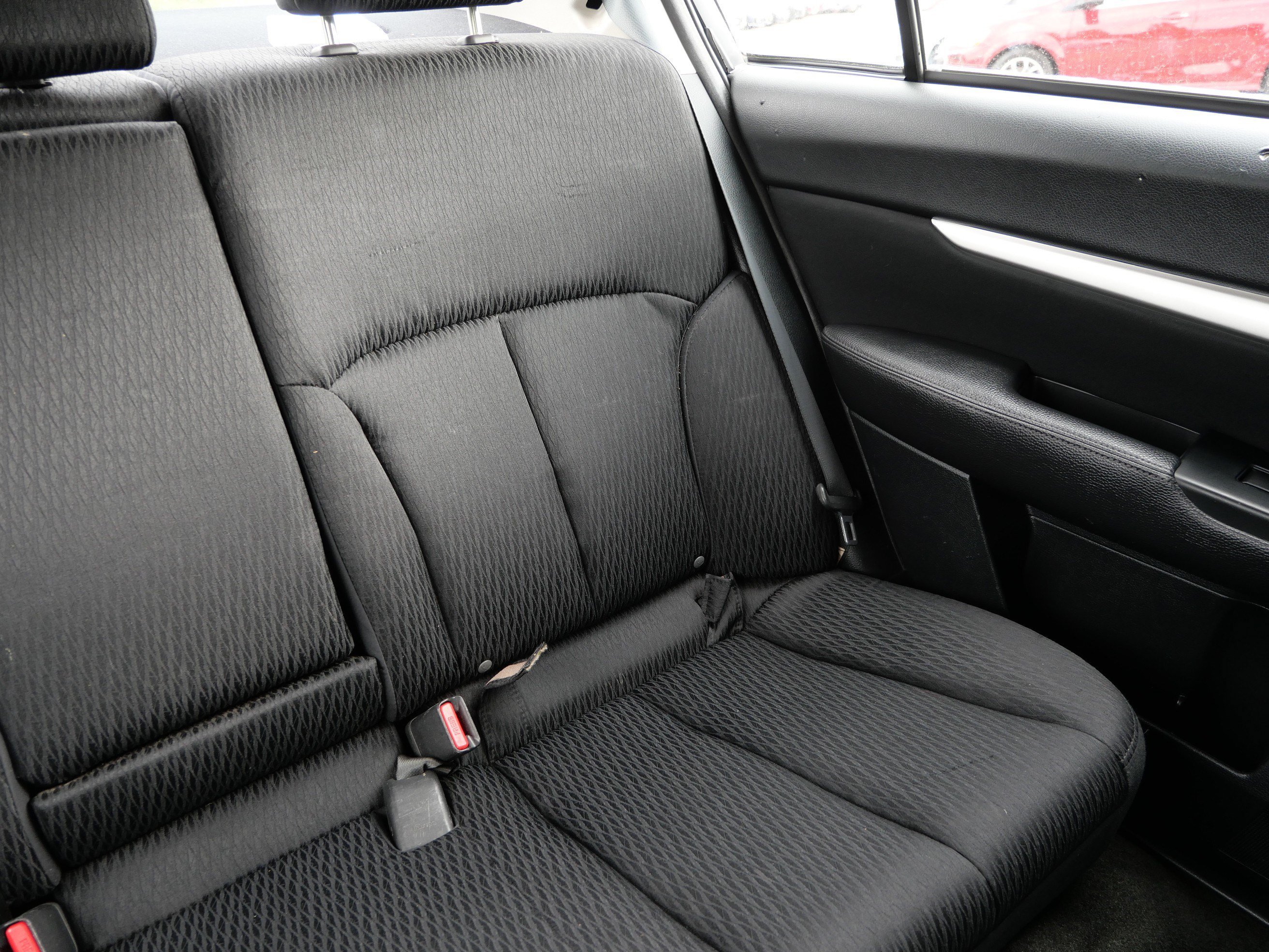 Used 2012 Ice Silver Metallic Subaru 2.5i Premium image 14