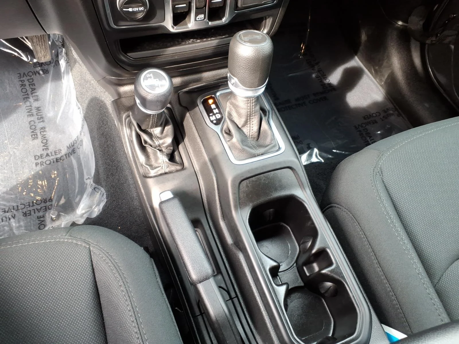 Used 2022 Sting-Gray Clear Coat Jeep Sport S image 9