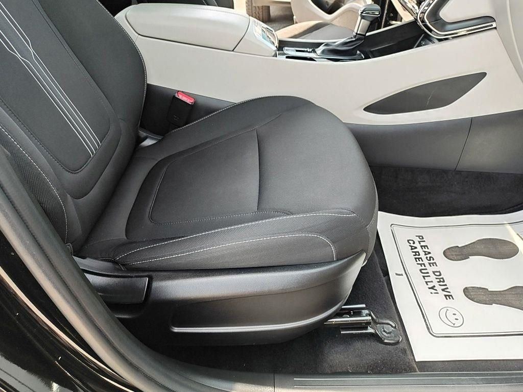 Used 2024 Black Hyundai SEL image 40