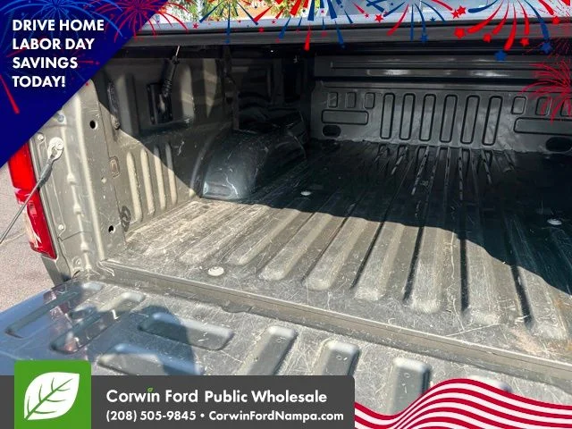 Used 2020 Green Ford Lariat image 31