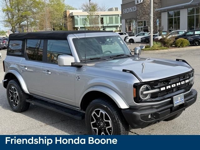 Used 2022 Silver Ford Outer Banks image 3