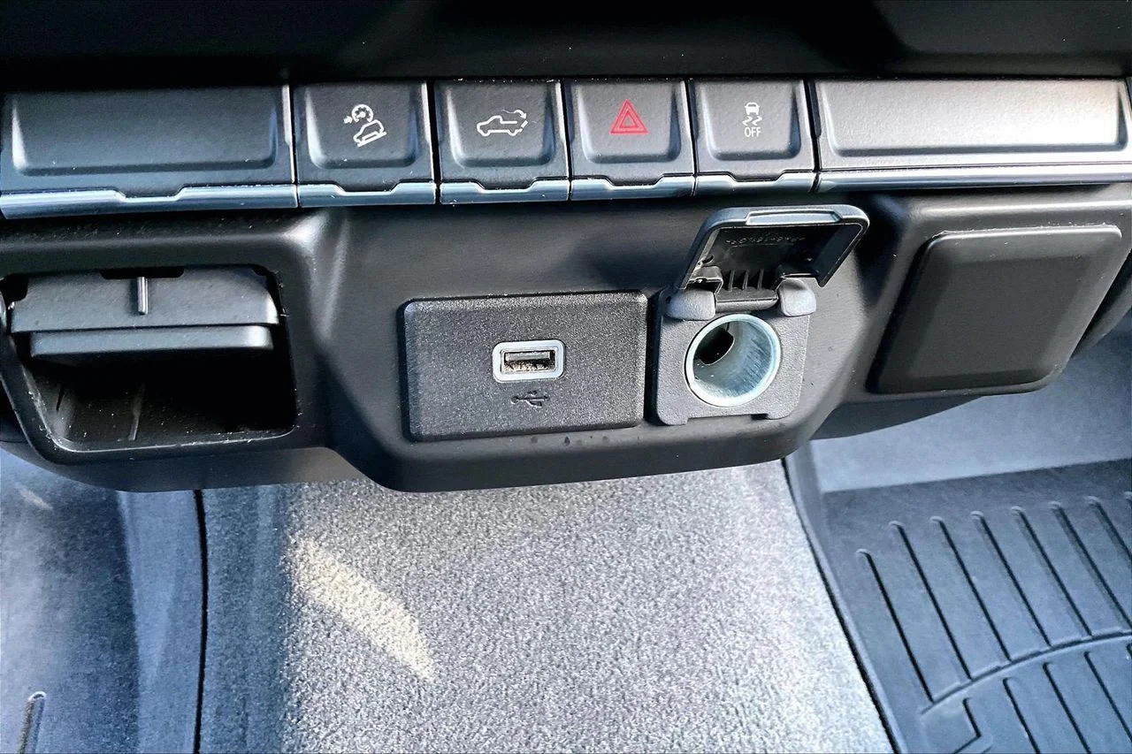 Used 2019 Blue Chevrolet Custom Trail Boss image 16