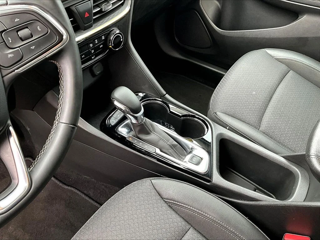 Used 2025 Gray Buick Preferred image 19
