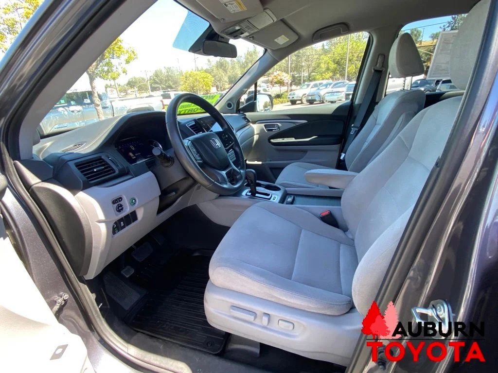Used 2019 Modern Steel Metallic Honda EX image 33