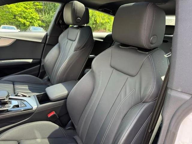 Used 2025 White Audi  image 15
