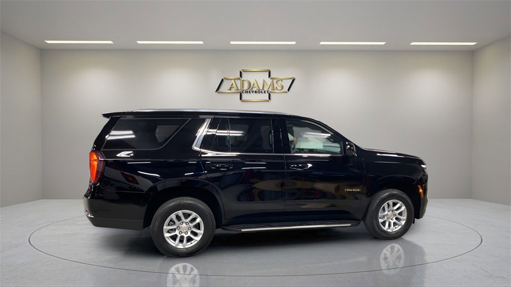 2026 Chevrolet Tahoe LS photo 4