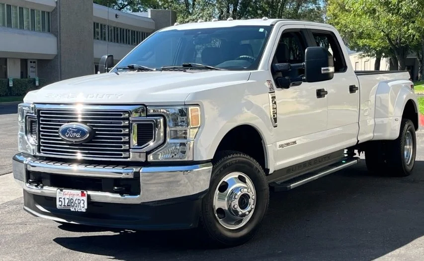2022 Ford F-350 XL 4x4 Crew Cab 8' Box DRW's photo
