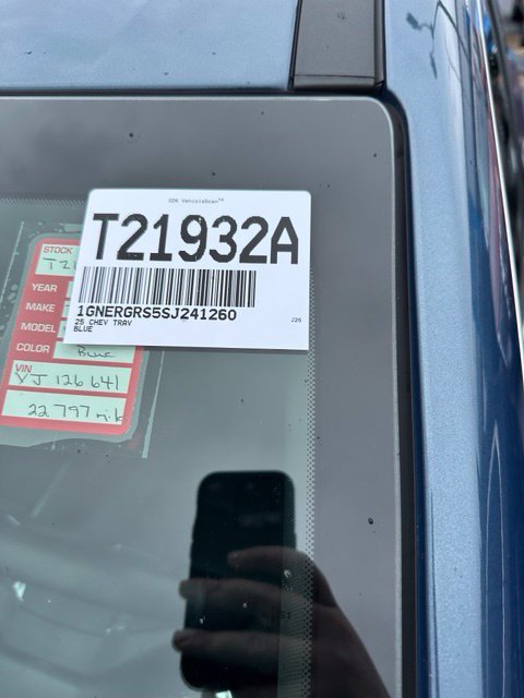 Used 2025 Lakeshore Blue Metallic Chevrolet LT image 6