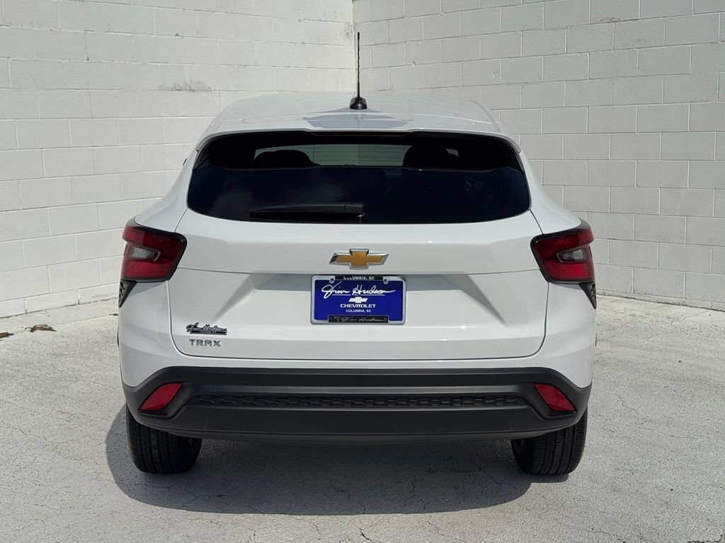 2026 Chevrolet Trax LS - Photo 10