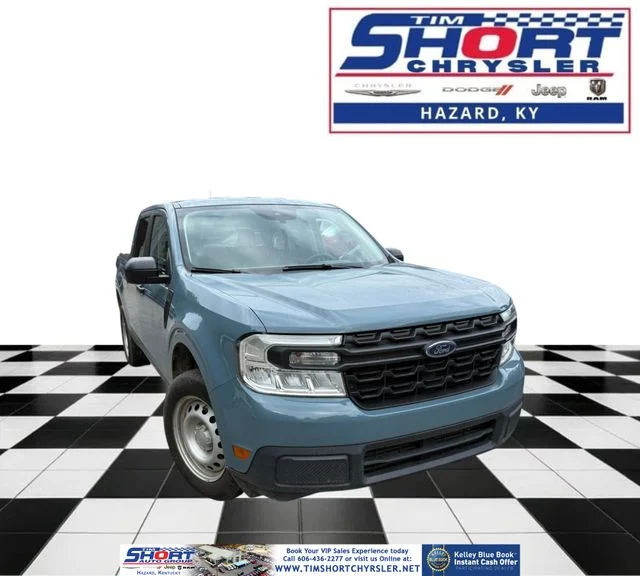 Used 2022  Ford XL image 1