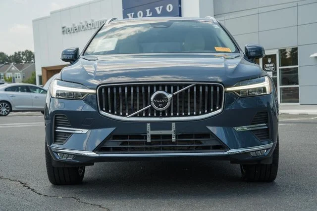 Certified Used 2023 Denim Blue Volvo Ultimate image 2
