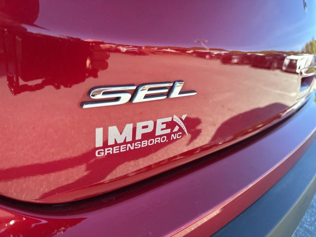 Used 2023 Red Ford SEL image 30