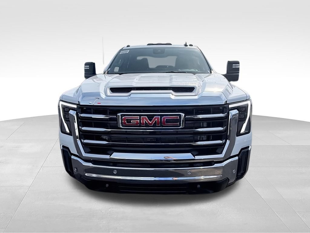 New 2026 Summit White GMC SLE DRW image 3