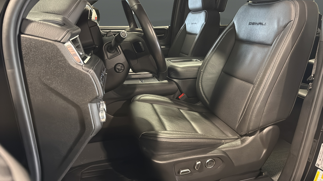 Used 2024 Onyx Black GMC Denali image 9
