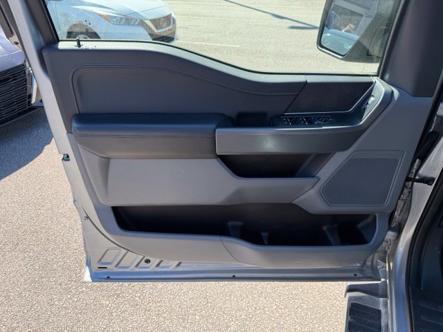 Used 2025 Silver Ford XLT image 7