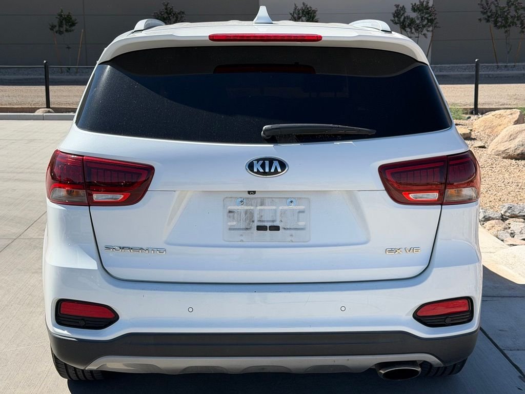 Used 2019 White Kia EX image 7