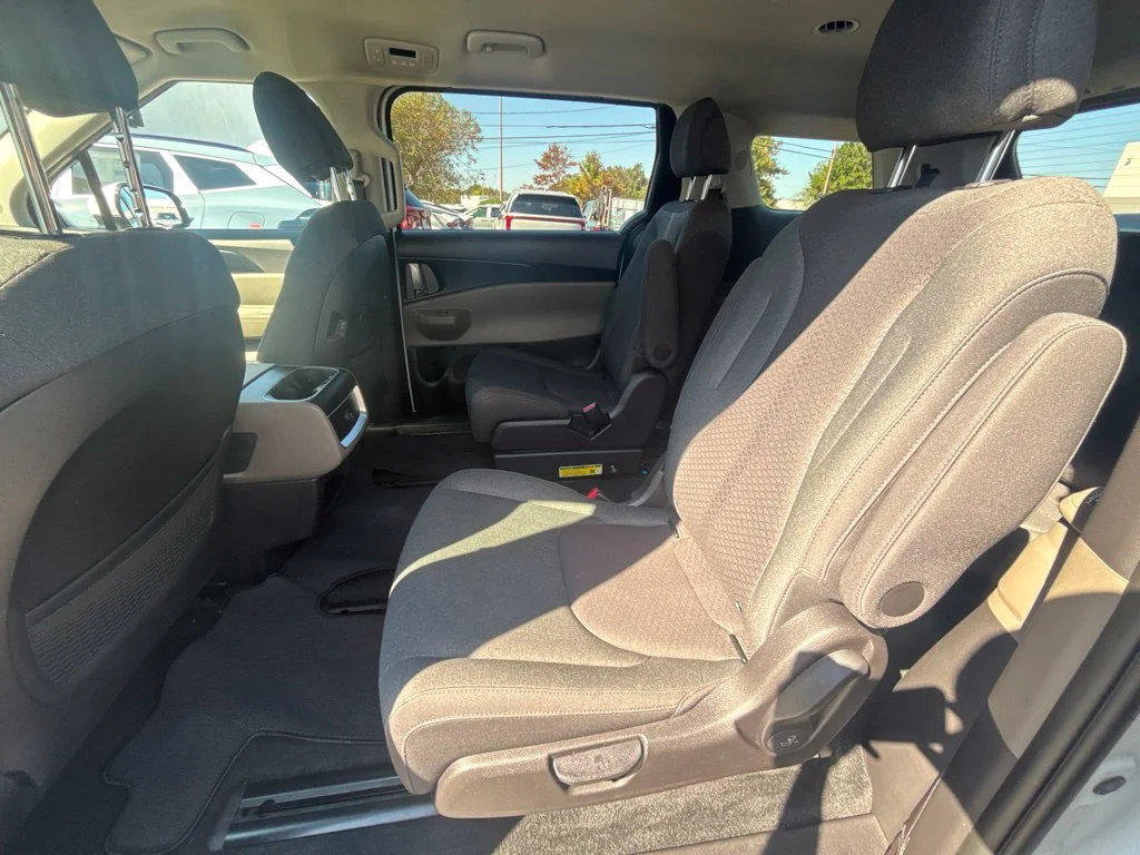 Used 2026 White Kia LX image 19