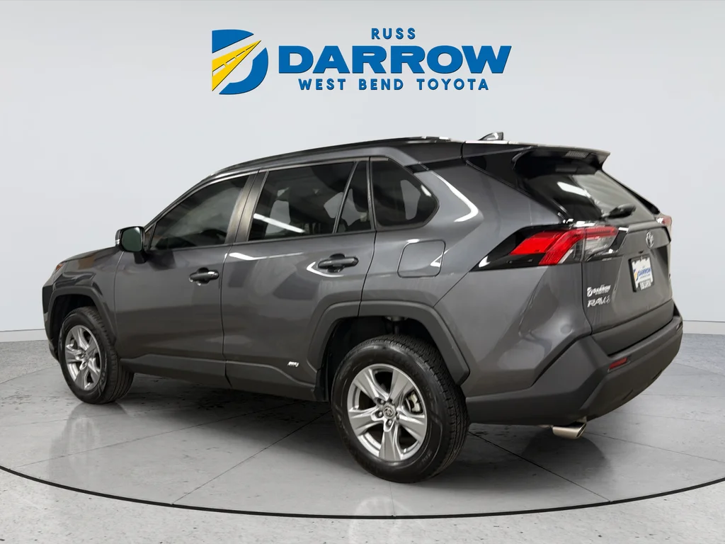 Used 2022 Gray Toyota XLE image 3