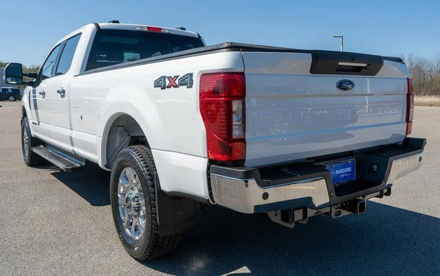Used 2022 White Ford Lariat image 8