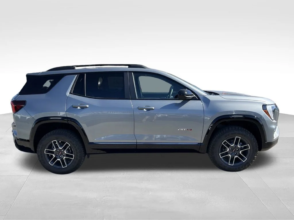 New 2027 Sterling Metallic GMC AT4 image 4