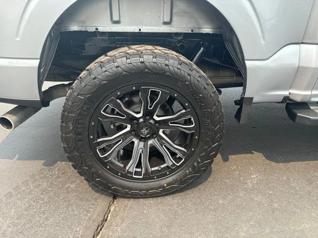 Used 2024 Silver Ford XLT image 3