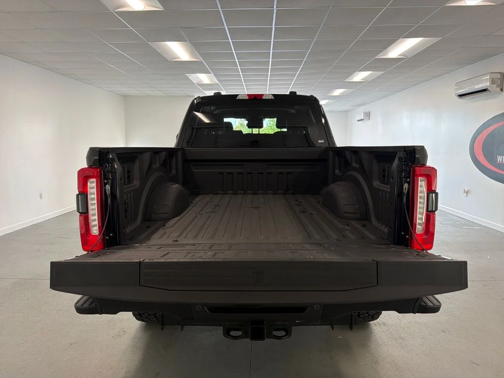 New 2026 Agate Black Metallic Ford F-250® Lariat® image 11