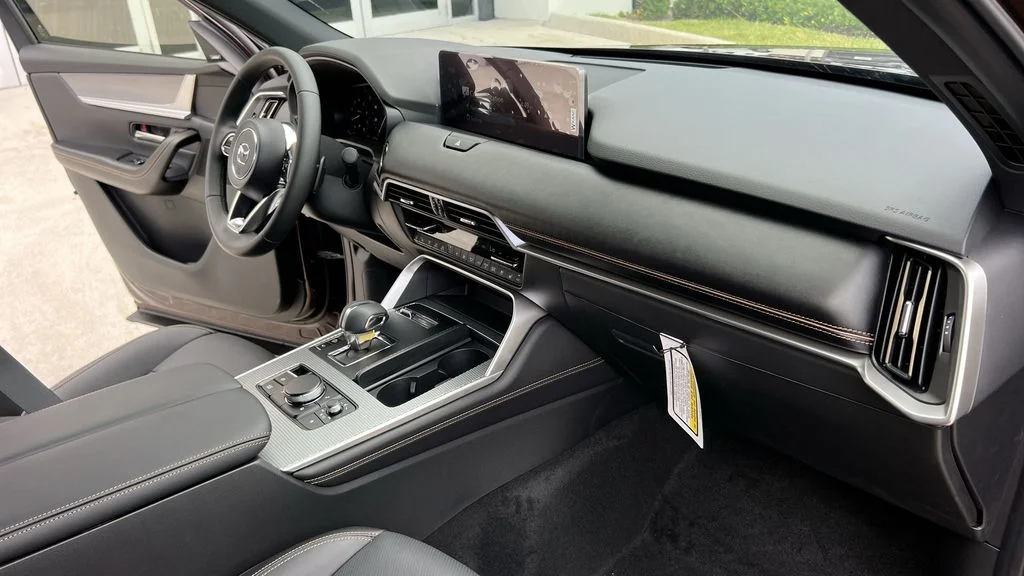 2025 Mazda CX-90 Premium Plus Package - Photo 32