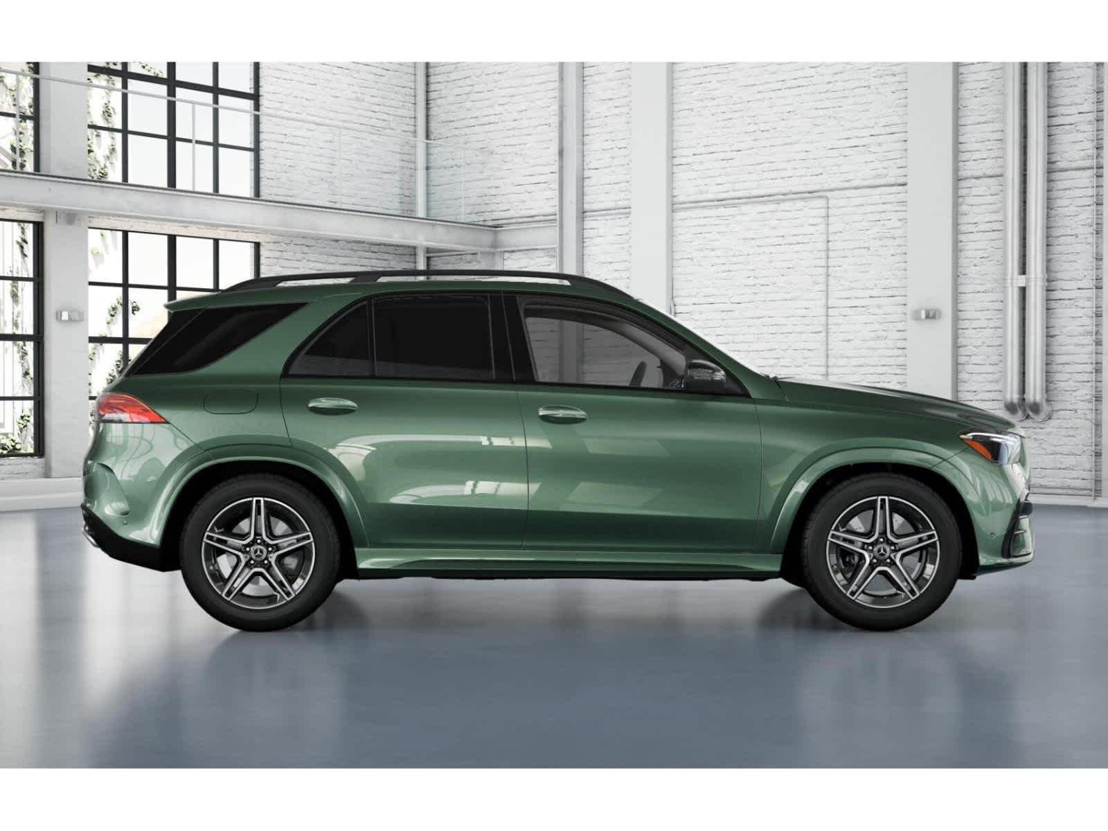 New 2026 MANUFAKTUR Ireland Mid Green Metallic Mercedes-Benz GLE 450 image 2