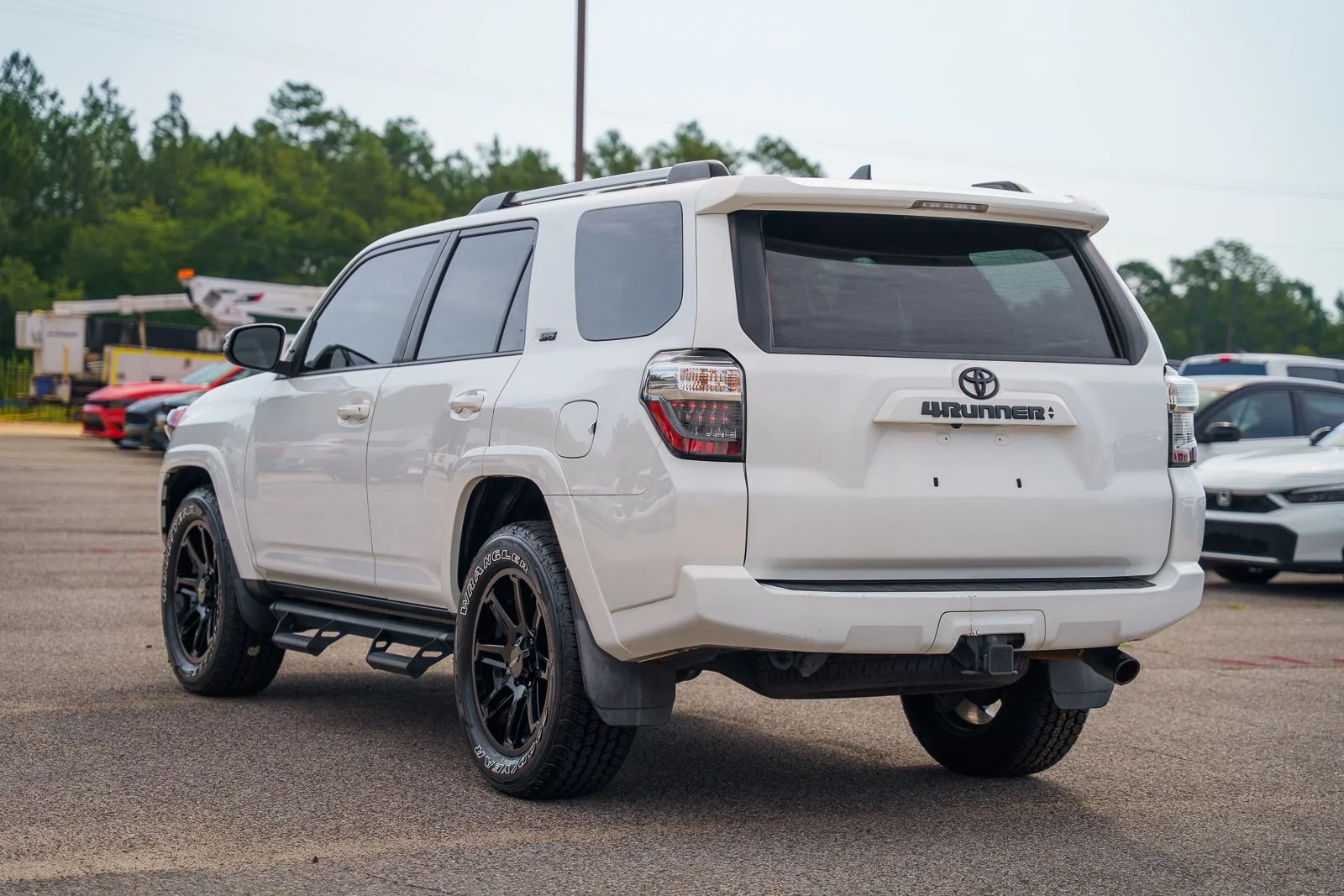 Used 2023 White Toyota SR5 Premium image 4