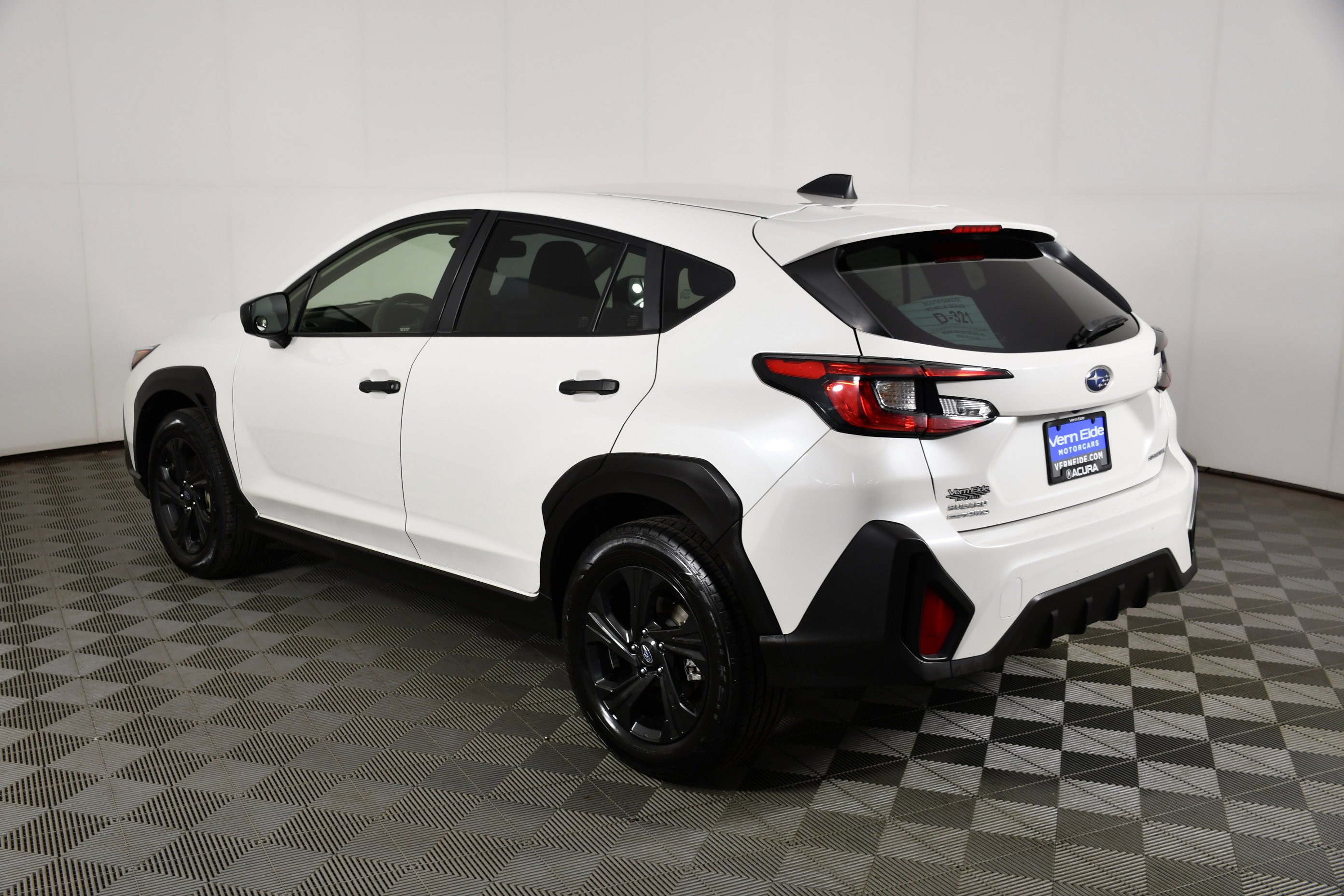 Used 2024 Crystal White Pearl Subaru Base image 8