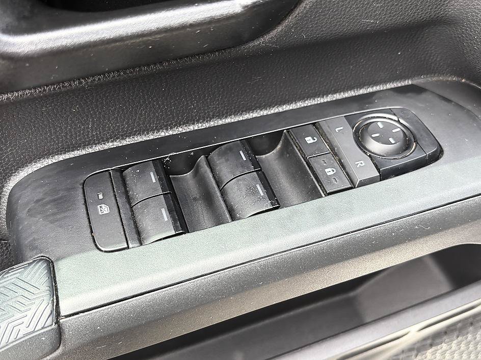 Used 2024 Ice Toyota SR5 image 15