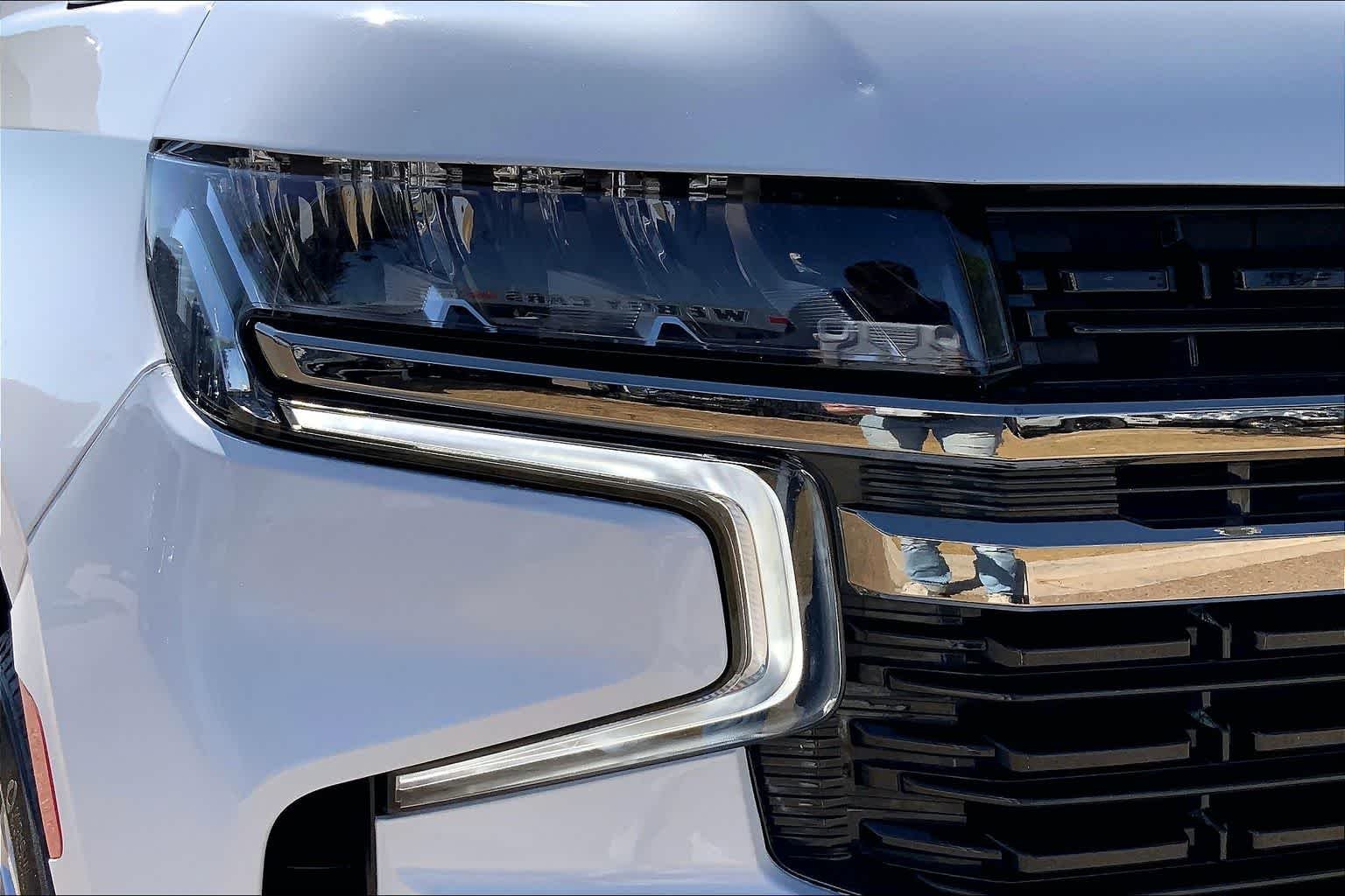 Used 2024 Summit White Chevrolet LT image 28
