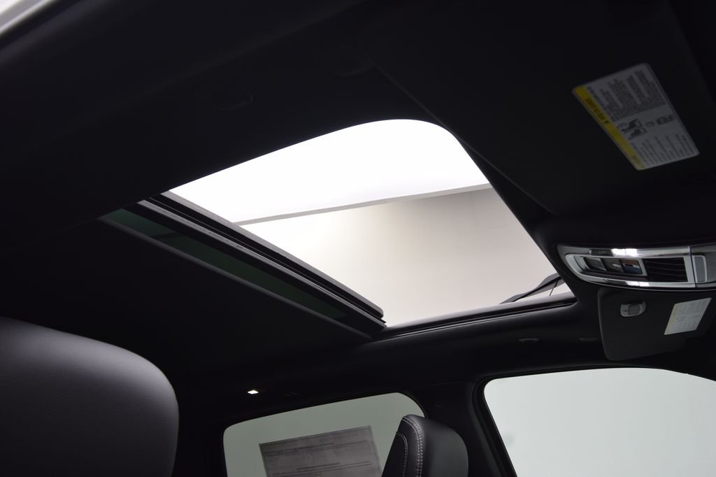 New 2026 Bright White Clear-Coat Exterior Paint RAM Rebel image 19