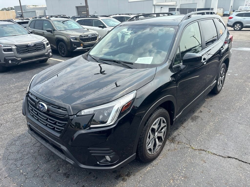 Used 2023 Black Subaru Premium image 6