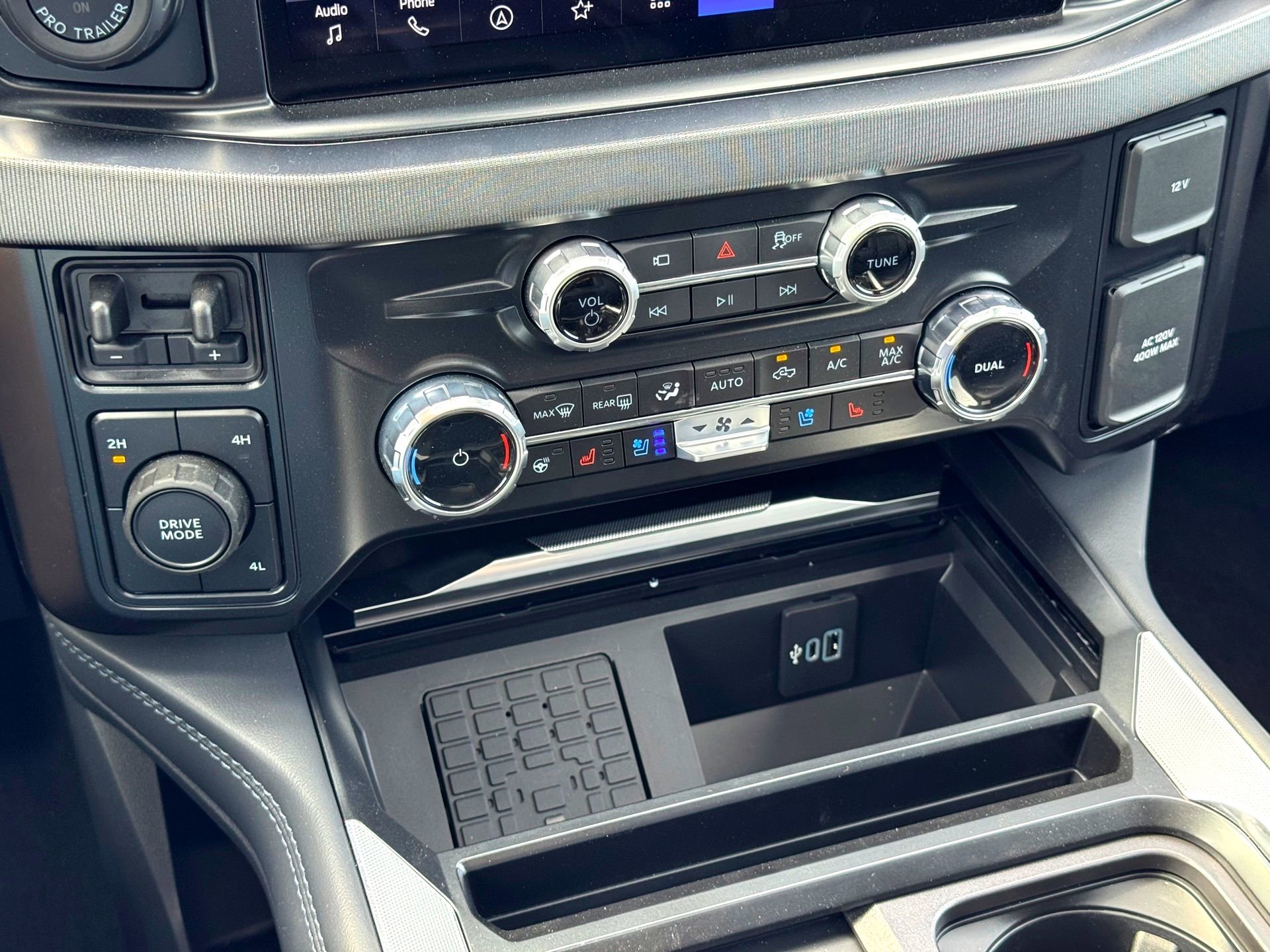 2026 Ford F-250 Super Duty Platinum - Photo 25